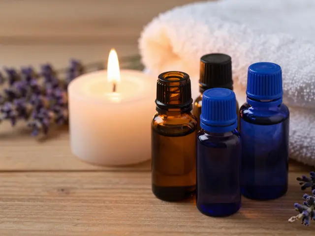 How to Use Essential Oils and Candles for a Better Massage Experience